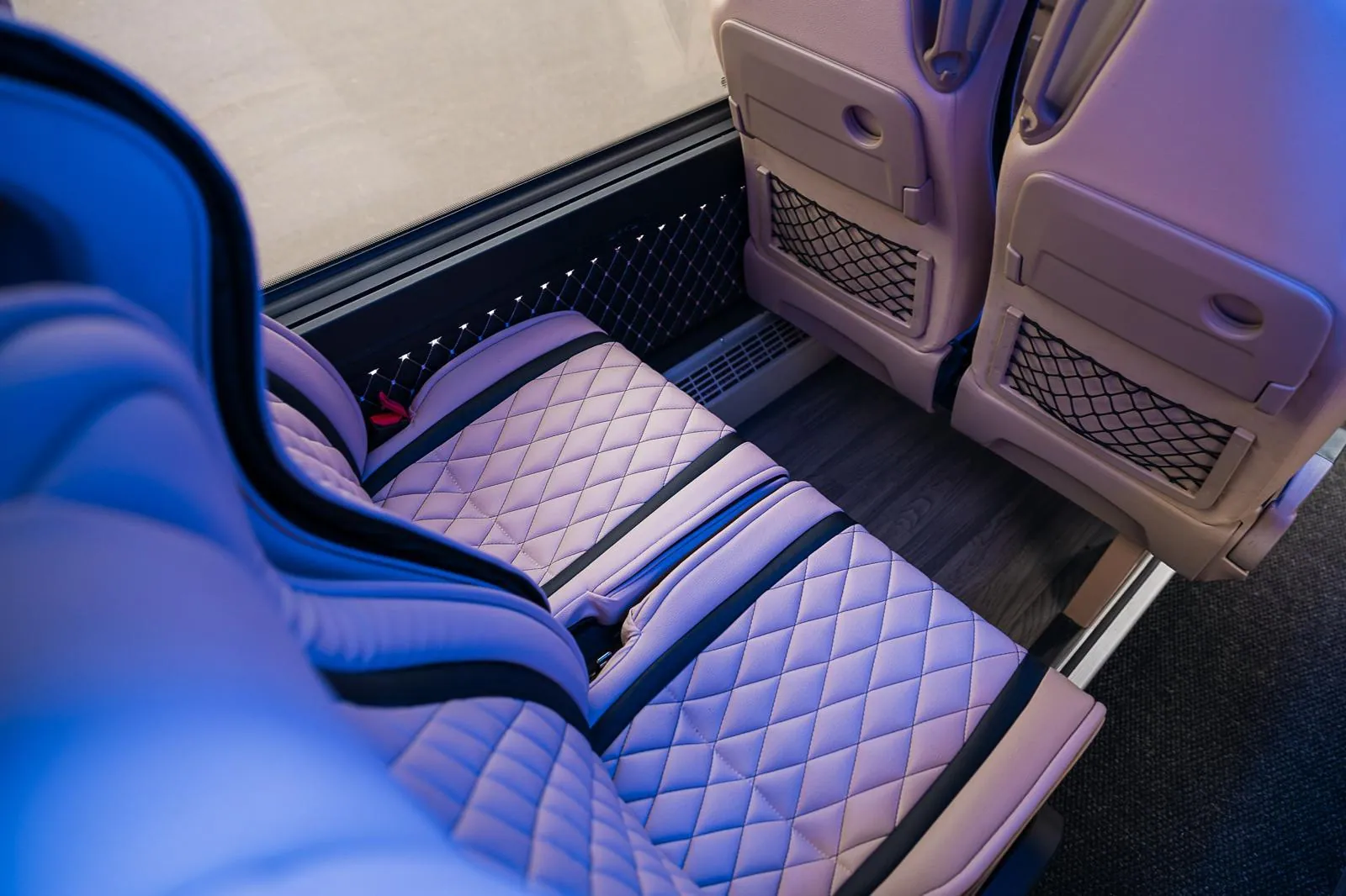mercedes-sprinter-interieur-sitzbank-03